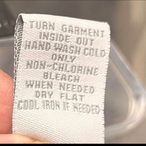 Unique Pullover -Design History - Picture 4 of 6